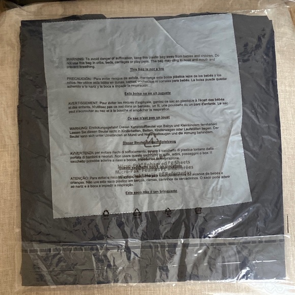 TOMMY HILFIGER Men’s Short Sleeve Screen Print Logo Tee Dark Navy Size Large - Picture 9 of 9